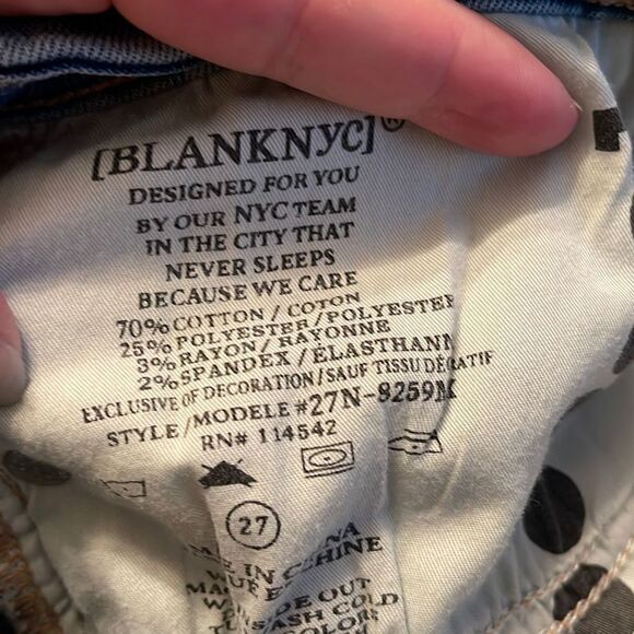 blankNYC Hiker Short jean shorts jorts embroidered 27 EUC distressed - Picture 15 of 15